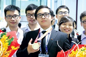 Một gia đình, 2 tấm huy chương Olympic Hóa học
